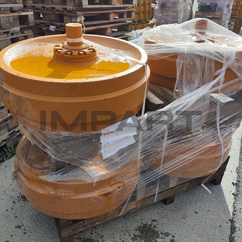 17M-30-00310-HSB КОЛЕСО НАПРАВЛЯЮЩЕЕ D275A-5